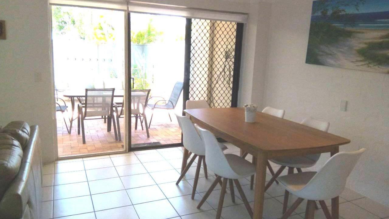 Le Court Villas Noosa Heads Dış mekan fotoğraf