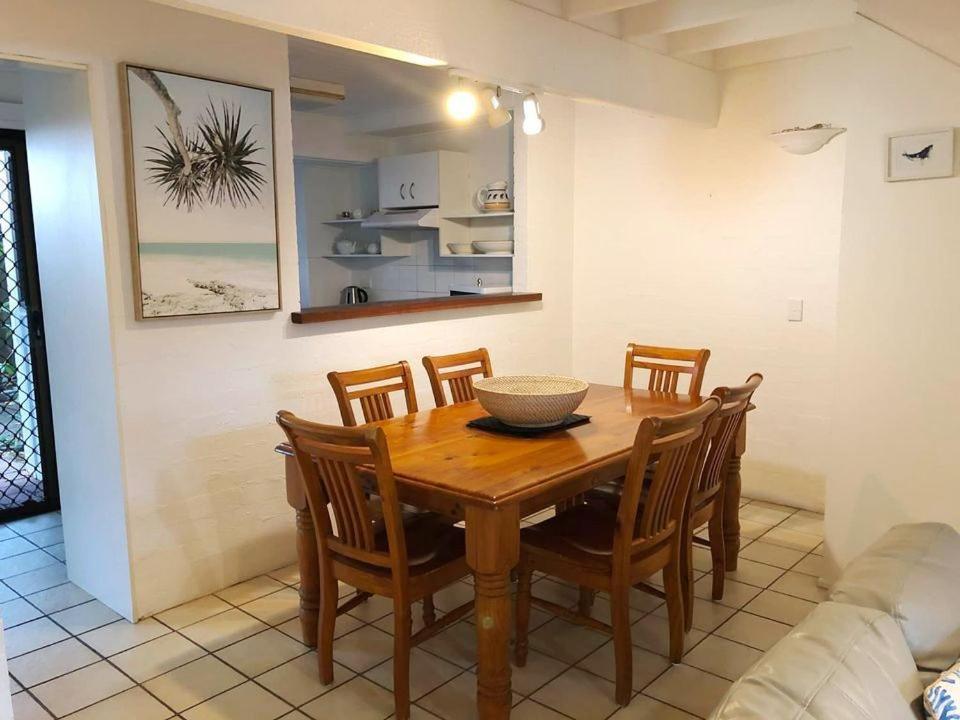 Le Court Villas Noosa Heads Dış mekan fotoğraf